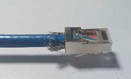 網(wǎng)絡(luò)線的刷剪編織包銅箔去鋁箔機(jī)任用,鑫遠(yuǎn)程 網(wǎng)絡(luò)線的刷剪編織包銅箔去鋁箔機(jī)任用,鑫遠(yuǎn)程